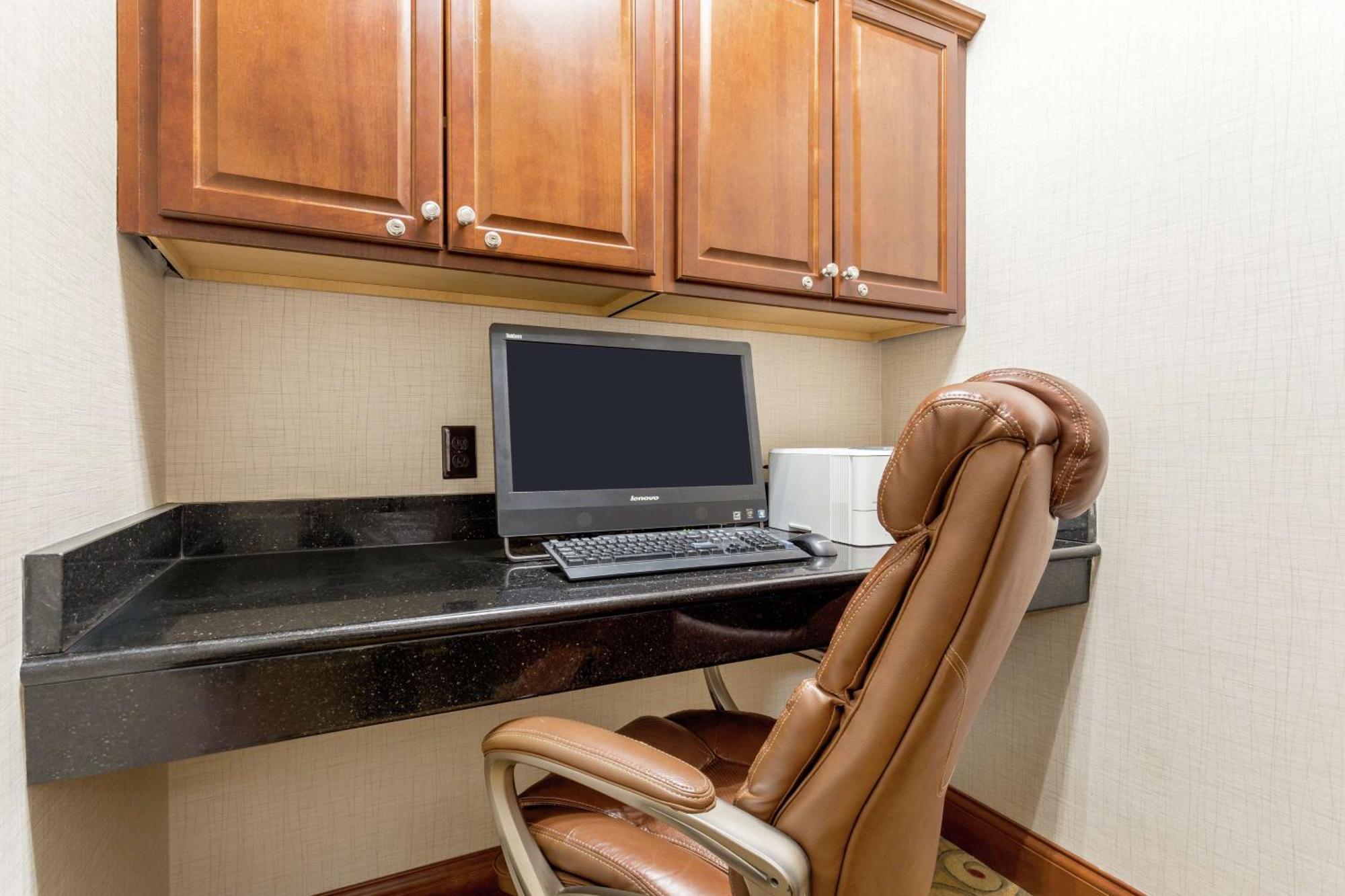 Hampton Inn Auburn Dış mekan fotoğraf